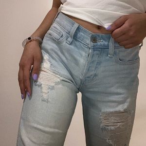 Hollister high rise ripped boyfriend fit jeans